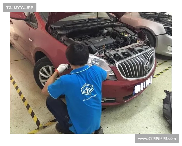 上海榕树改灯别克英朗GT升级氙气灯双光透镜